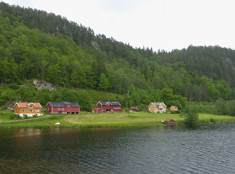 Photo of farm houses